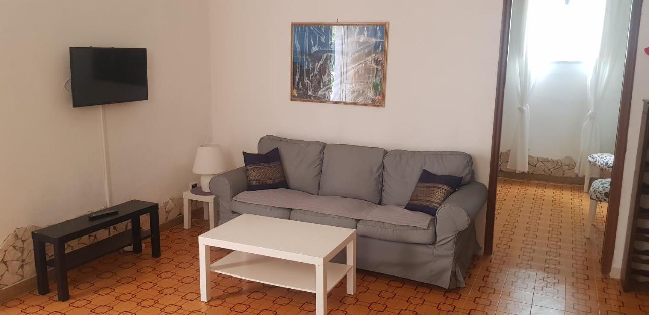 지아르디니낙소스 Casa Capri 아파트 외부 사진